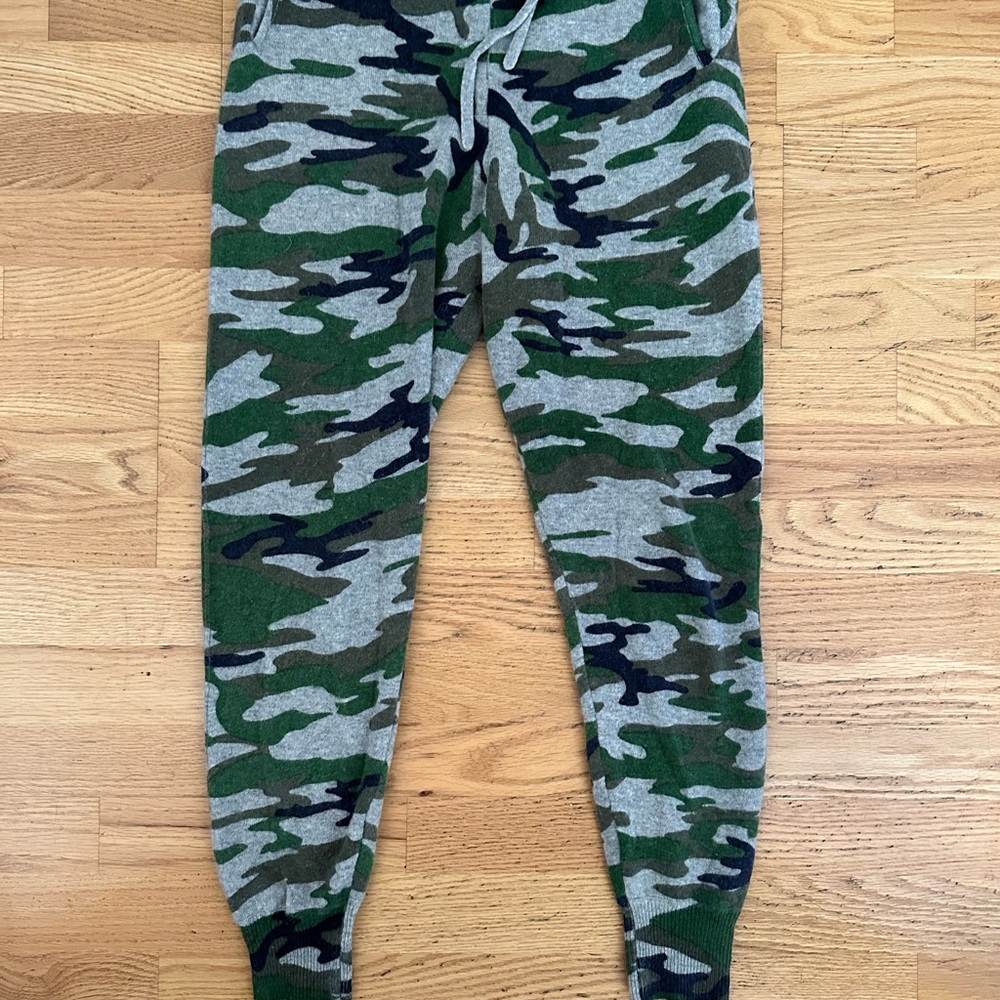 The Cashmere Project Camo Joggers